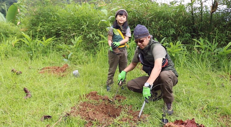 Ola menanam limus dan kopi